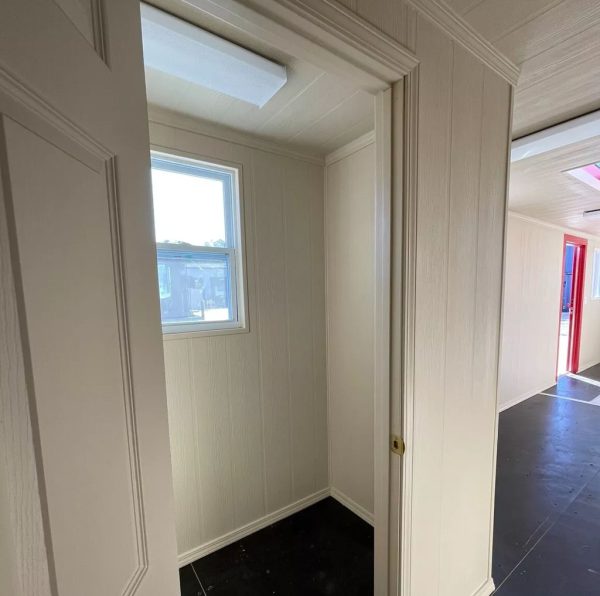 40FT Modified Shipping Container Office – 800 Sq Ft, Red, w/ Bathroom & Storage - Image 5
