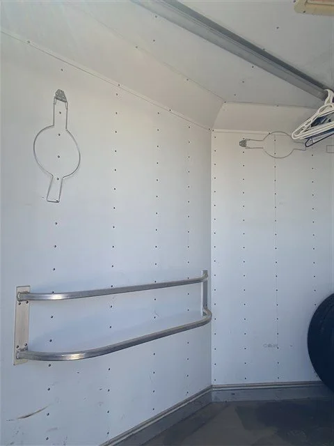 2000 Sooner 4 Horse Bumper Pull SUPER CLEAN - Image 3