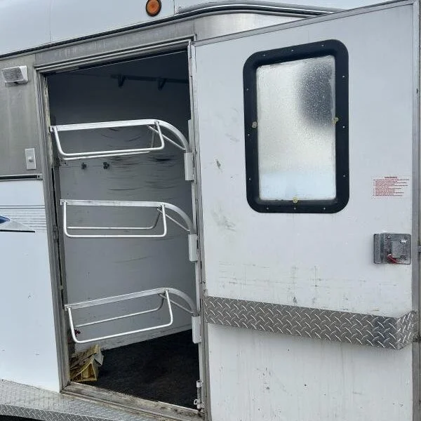 2000 Morgan Built 3 Horse Bumper Pull Horse Trailer - Image 4