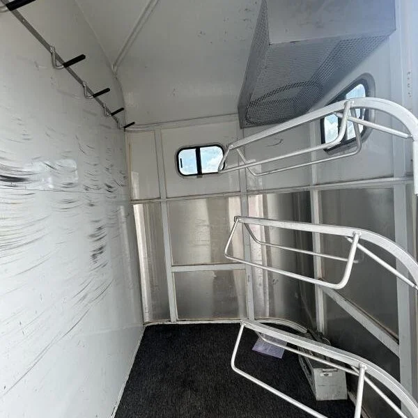 2000 Morgan Built 3 Horse Bumper Pull Horse Trailer - Image 2