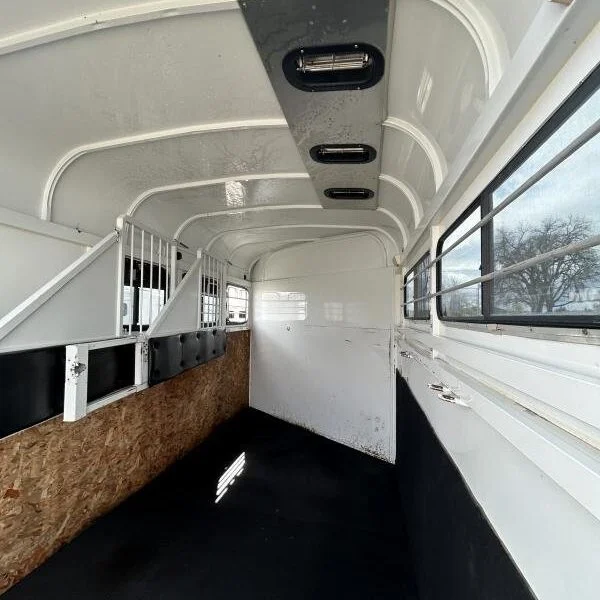 2000 Morgan Built 3 Horse Bumper Pull Horse Trailer - Image 3
