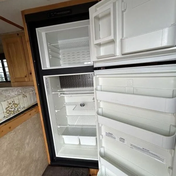 2002 Silverado 3h GN All Aluminum Weekender - Image 3