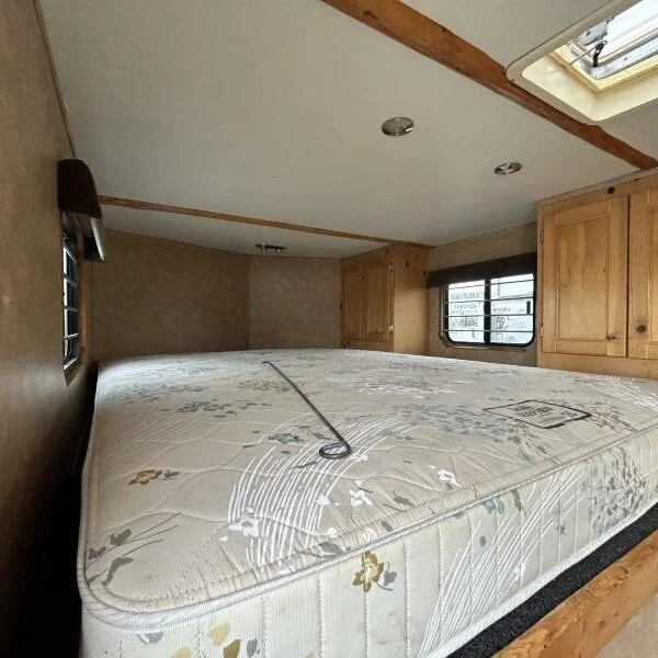 2002 Silverado 3h GN All Aluminum Weekender - Image 4