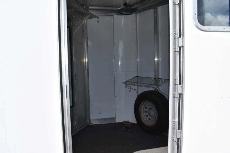 2002 Exiss SS20 2 Horse Trailer - Image 5