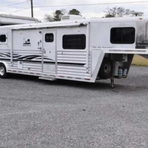 2003 Bloomer 8414LQ 4 Horse Trailer with 14′ Short Wall