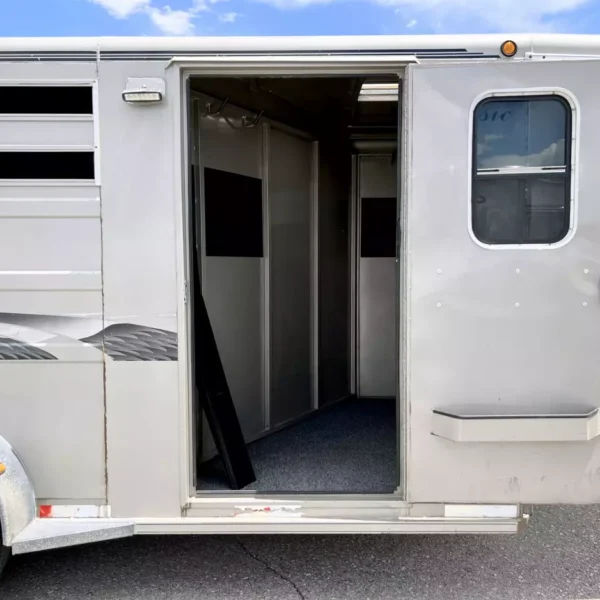 2001 Titan 3 Horse Gooseneck - Image 8