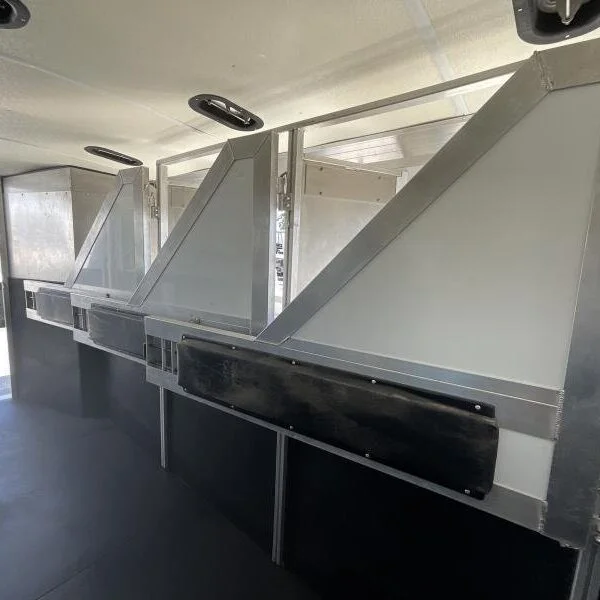 2005 Jamco 4 Horse Gooseneck Trailer - Image 5