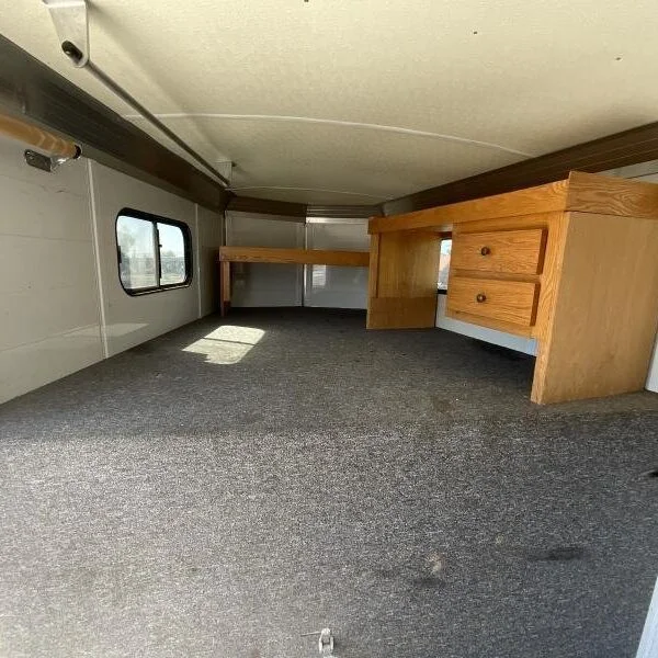 2005 Jamco 4 Horse Gooseneck Trailer - Image 14